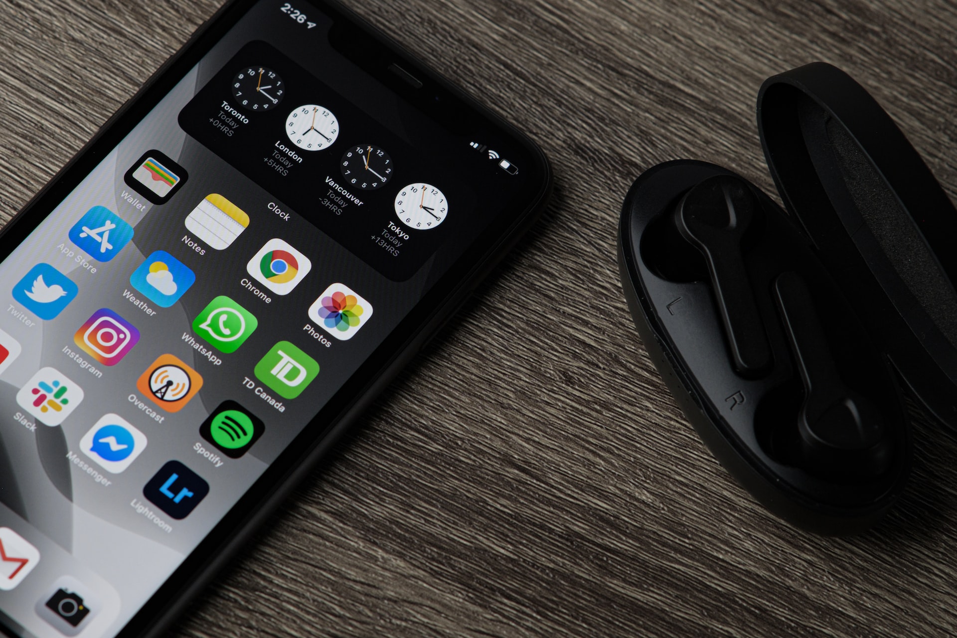 7 Reasons Why Your Business Needs a Mobile App